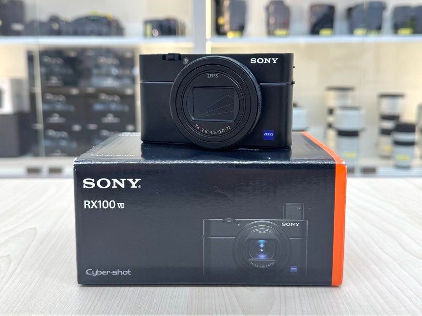 Sony Cyber-shot RX100 VII